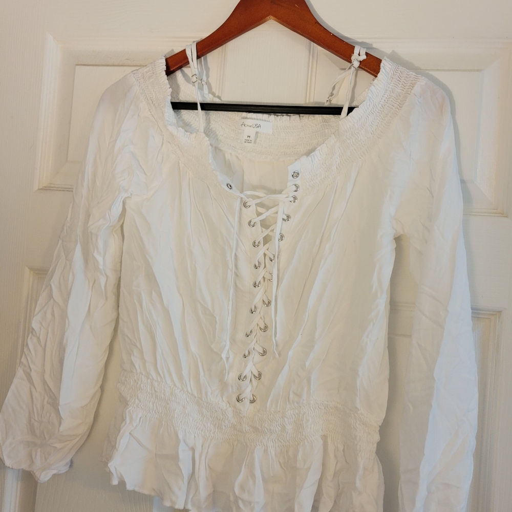 Active USA Smocked White Blouse Size Mefium On Or Off Shoulder